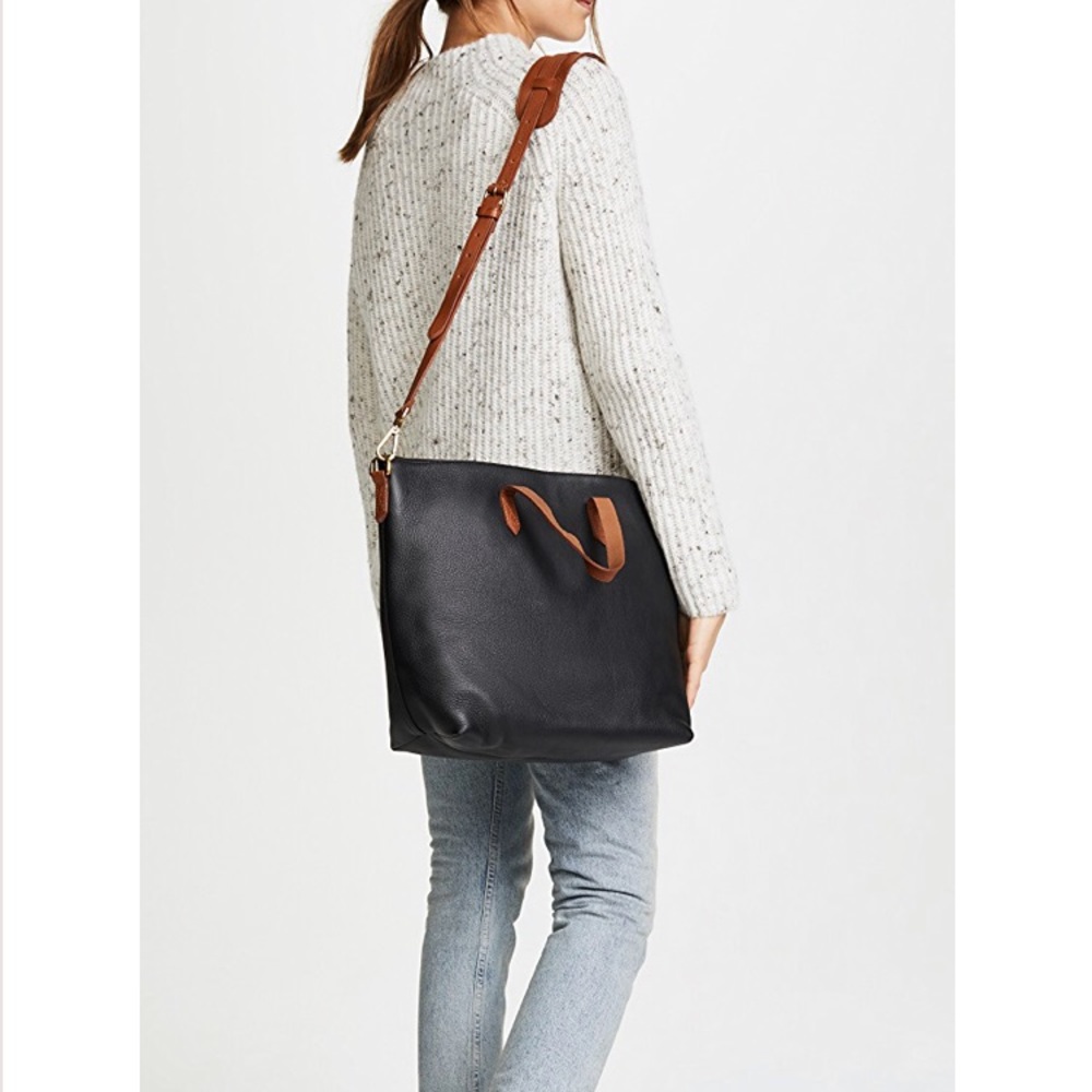 Madewell zipper transport bag in black/brown